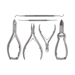 Ensemble d'instruments de podologie professionnels de luxe avec logo personnalisé, coupe-ongles en acier inoxydable, portable et durable - Product Image 1