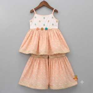 Conjunto de 2 Piezas Lehenga y Sharara para Niña, Estampado Floral de Leopardo Bordado, Nueva Colección 2026, 100% Algodón, Largo hasta la Rodilla, Cintura Elástica - Product Image 3
