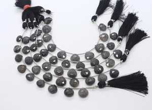 ลูกปัดหินซันสโตนสีดำธรรมชาติทรงหัวใจเจียระไนแบบ Briolette ขนาด 8 นิ้ว ความยาว 7x14-8x16 มม. ขายส่งจำนวนมาก - Product Image 2