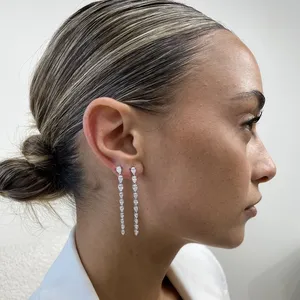 Boucles d'oreilles en diamant poire 4,25 carats, cultivé en laboratoire, or blanc 14 carats - Product Image 6