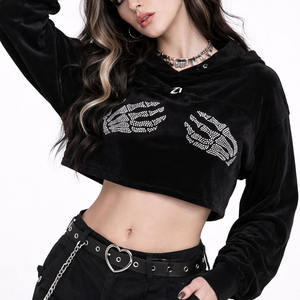 Oferta Especial: Sudaderas Cortas Negras Personalizadas para Mujer con Gráfico de Mano de Esqueleto y Pedrería, Estilo Urbano, Tejido Suave, OEM ODM - Product Image 4