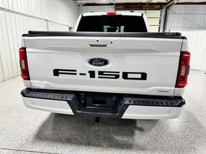 Ford F-150 XLT Super Crew 5.5 Ft Bet Usado 2021 - Product Image 2