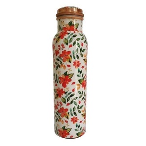 Bouteille d'eau en cuivre émaillé moderne, durable, écologique, réutilisable pour l'hydratation quotidienne - Product Image 1