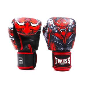 Gants de boxe TWINS IP-300 professionnels pour l'entraînement de Muay Thai, le sparring et le combat, respirants, anti-humidité, fermeture auto-agrippante. - Product Image 2