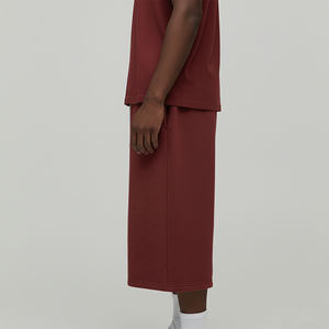 Nouvel article Terzo Sports : Short Bermuda en coton bordeaux uni pour homme avec cordon de serrage à la taille, style décontracté - Product Image 2