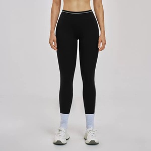 Leggings de compression sur mesure, longueur intégrale, noir et rouge, tricotés en Spandex et Nylon, taille élastique sportive, toutes saisons - Product Image 3
