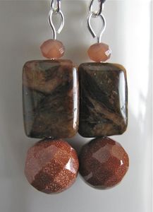 Pendientes de Resina Contemporáneos con Forma de Arco, Joyería Botánica Hecha a Mano, Pendientes Artísticos de Resina Epoxi, Pendientes de Resina con Diseño Floral de Jardín - Product Image 6