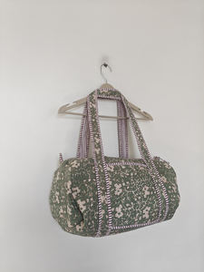 Sac de voyage unisexe en coton matelassé à imprimé floral vert, fermeture éclair, doubles poignées, léger, 20-35L, sac de sport pour le week-end - Product Image 4