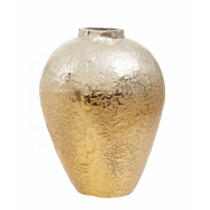 Jarrones decorativos de aluminio con acabado negro de latón antiguo de estilo rústico en bruto de alta calidad, jarrón de mesa moderno, precio al por mayor - Product Image 6