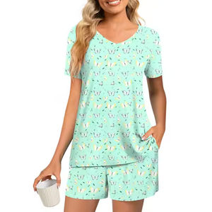 Ensemble décontracté deux pièces pour femme à séchage rapide, avec logo personnalisable, t-shirt à manches courtes et short en tissu de coton respirant, faible MOQ - Product Image 1