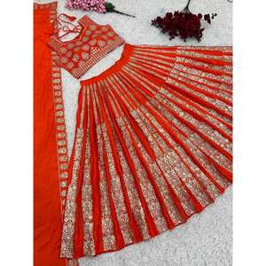 Hermoso Lehenga Choli con Bordado Pesado y Lentejuelas para Vestimenta de Boda - Product Image 2