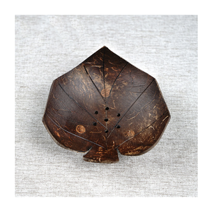 Porte-savon de salle de bain en coquille de noix de coco avec options de marquage et d'emballage personnalisés - Product Image 1