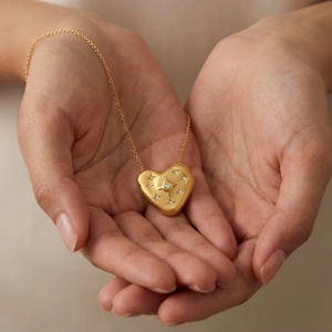 Collar Casual para Mujer con Diseño de Corazón en Acero Inoxidable 304 con Acabado Chapado en Oro y Revestimiento de 0.03µm de Grosor, con Cadena Tipo O - Product Image 3