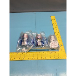 Válvula de Operación Neumática Fujikin FPR-71-6.35-UP (3 Unidades) - Equipos y Piezas Semiconductores de Confianza de Marca Global - Product Image 1