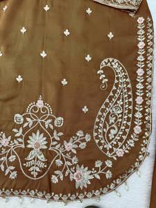 Ensemble Sharara traditionnel indien pakistanais brodé pour femmes, tissu en tissu Simmer, doublure en micro-coton doux, longueur normale, pour fêtes et mariages - Product Image 5