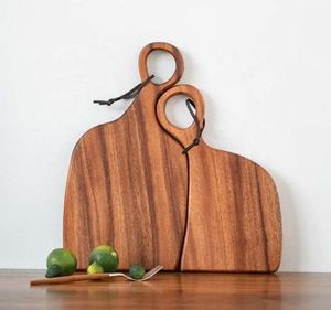 Planche à découper en bois robuste, idéale pour la cuisine à domicile, les restaurants et les hôtels, disponible à un prix compétitif. - Product Image 2