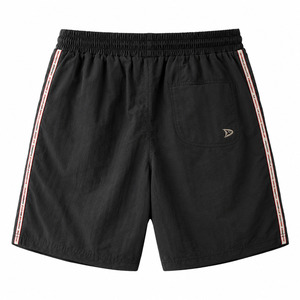 Pantalones Cortos Deportivos Y2K de Nylon Negro Mate para Hombre, Retro con Cinta Lateral Roja y Ojales Plateados, Estilo Urbano Atlético, Venta al por Mayor con MOQ Bajo - Product Image 3