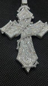 จี้รูปไม้กางเขนเงินแท้ 925 ประดับเพชรโมอิสซาไนต์ VVS ระดับ Iced Out สำหรับผู้ชายและผู้หญิง - Product Image 6