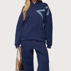 Sudadera Corta Personalizada para Mujer, Sudadera Casual con Capucha, Sudadera Oversize para Mujer - Product Image 3