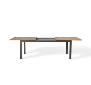 Table de salle à manger d'extérieur contemporaine en teck massif avec un design minimaliste et élancé et des pieds en métal noir robustes pour patio et jardin - Product Image 4