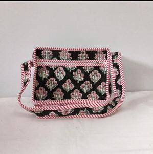 Vintage Lady Fashion <b>Quilted</b> Floral Cotton Crossbody Shoulder Bag with <b>Single</b> Strap Zipper Closure for Travel & Daily Use - Product Image 3