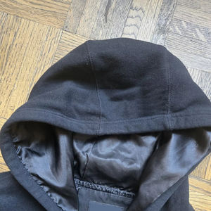 Sweat-shirt d'hiver personnalisé pour fabricant sur mesure, grande taille, avec logo personnalisé en strass, style streetwear décontracté et tendance - Product Image 3