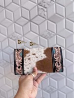Dompet Clutch Kulit Sapi Asli Ukiran Tangan Vintage Model Terbaru 2026, Bergaya, Penutup Kancing, Serbaguna untuk Sehari-hari dan Acara Malam