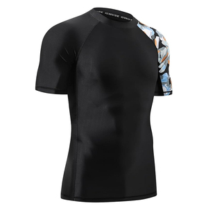 T-shirt de compression à manches courtes pour homme de haute qualité, design personnalisé par sublimation, rashguard pour adultes - Product Image 4