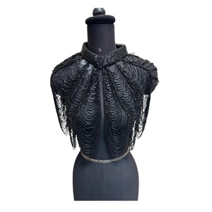 Cape châle d'épaule vintage artisanale en tissu 100 % coton, ornée de perles et de sequins géométriques, modèle 2026, aux meilleurs prix d'Inde - Product Image 1
