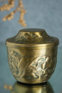 Antique Embossed Wax Filled Metal Jar Candle For Christmas Home Wedding Decor - Product Image 2