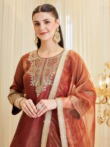 Traje Salwar de Seda Farshi para Mujer, Conjunto Punjabi Bordado, Atuendo para Bodas, Diwali y Fiestas - Product Image 4