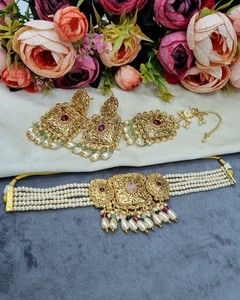 Traditional Indian Copper <b>Jewelry</b> <b>Set</b> Square Choker <b>Pearl</b> Bead Necklace With Dangle Earrings & Mang Tika Gold Plated <b>Jewelry</b> <b>Set</b> - Product Image 6