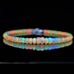 Pulseras de cuentas de ópalo etíope natural de moda, chapadas en plata - Product Image 1