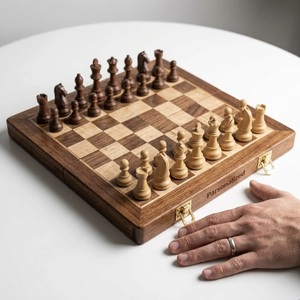 Tablero de Ajedrez Rectangular Rústico y Ecológico de ILAHI, Hecho a Mano con Madera Pura al 100%, Estilo Animal/Amor, Tamaño Personalizado - Product Image 3