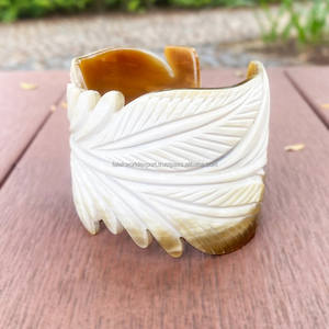 Collar de joyería de cuerno hecho a mano de diseñador, collar de cuerno de alta calidad, collar de cadena de cuerno de búfalo para mujer, colgante LARGO DE MODA - Product Image 6