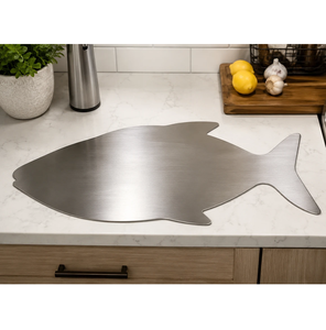 Planche à découper en acier inoxydable en forme de poisson, antidérapante, lavable au lave-vaisselle, pour la maison, l'hôtel et les restaurants. - Product Image 1