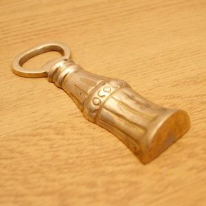 Rustic Brass Bottle Opener Vintage Finish Heavy Metal Beer Opener for Bar <b>Kitchen</b> <b>Accessories</b> Decorative Gift Item Use Home Use - Product Image 2