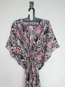 Vestido Kaftán de Algodón Hecho a Mano en India, Ligero, Amarillo, para Playa o Verano - Product Image 2