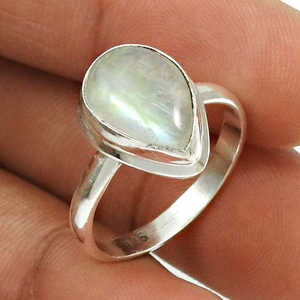 Anillo de piedra lunar arcoíris natural con corte de lágrima, hecho de plata de ley 925, anillo bohemio, regalo perfecto para mujeres y niñas - Product Image 1