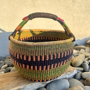 Nouveautés 2026 Panier Bolga en jonc de mer naturel fait main, organisateur décoratif en paille, vente en gros OEM durable du Vietnam - Product Image 1