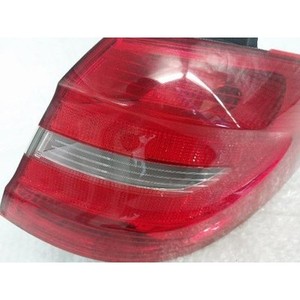 Luz Trasera Derecha Usada Clase B A2468200264 - Product Image 2