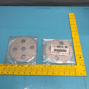 2 LAM 714-000546-001 BAFFLE <b>GAP</b> ADJUST HOUSING - Trusted Global Legacy Semiconductor Equipment and Parts at - Product Image 1
