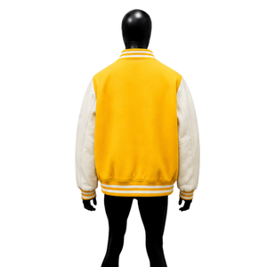 Veste universitaire en laine jaune personnalisée avec manches contrastées blanches, veste de baseball classique pour hommes et femmes, vente en gros pour les universités - Product Image 2