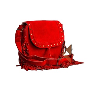 Nueva Llegada, Bolso de Cuero Genuino Color Rojo Puro con Flecos, Logotipo Personalizado, Nuevo Bolso de Moda de Cuero Genuino Tipo Sling - Product Image 1