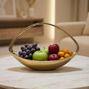 Corbeille à fruits de luxe dorée au design moderne et incurvé, idéale pour le service, la décoration intérieure et les centres de table, finition métallique en forme de bateau - Product Image 6