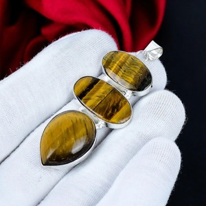 Collar con Colgante de Ojo de Tigre con Triple Piedra Engastada en Bisel, Plata de Ley, Hecho a Mano, Joyería Boho de Alta Calidad, Regalo para Mujer - Product Image 3