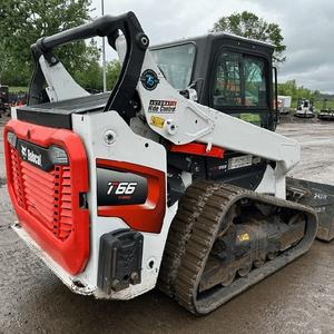 Chargeuse compacte Bobcat T66 en gros avec option cabine de luxe, moteur, roulement et boîte de vitesses standard d'usine - Product Image 5