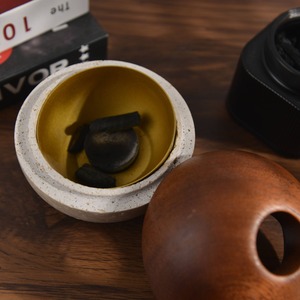 Encensoir arabe tendance Mabkhara avec finition en résine et bois de luxe pour le Ramadan, l'Aïd et la décoration intérieure - Product Image 6
