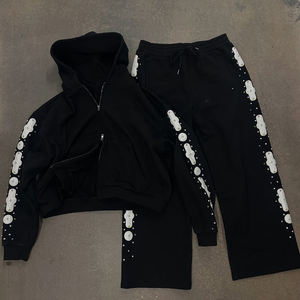 Ensemble survêtement homme personnalisé en molleton French Terry avec fermeture éclair et strass, sweat à capuche et pantalon de jogging - Product Image 1