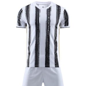 Uniforme de Fútbol Personalizado con el Último Diseño en Transferencia Térmica, Transpirable, Verano, 100% Poliéster, Secado Rápido, Ropa Deportiva - Product Image 2